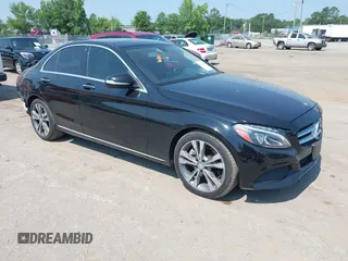 2015 Mercedes-Benz C 300 Luxury z VIN 55SWF4KB7FU007406, wystawiony jako IAAI lot #42605434 z przebiegiem 149 495 mil mil oraz . Historia ofert i sprzedaży dostępna na DreamBid. Obrazek 1.