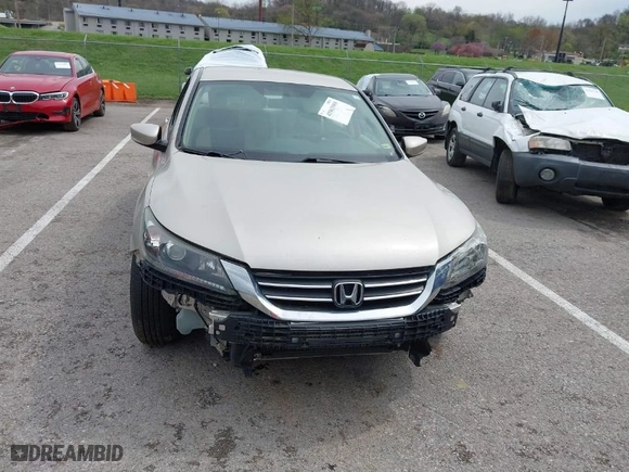 2013 Honda Accord Sdn LX with VIN 1HGCR2F36DA041251, listed as a IAAI auction lot 41963959 with 184,148 mi miles. Bid and sale history available at carsss.com. Image 12.