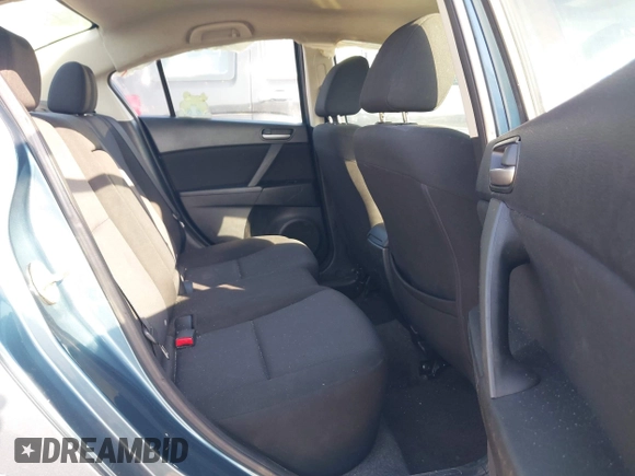2010 Mazda 3 i Sport z VIN JM1BL1SFXA1315536, wystawiony jako IAAI lot #42274178 z przebiegiem 160 773 mil mil oraz . Historia ofert i sprzedaży dostępna na DreamBid. Obrazek 8.