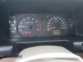 2000 Isuzu Trooper S with VIN JACDJ58X1Y7J12904, listed as a Copart auction lot 63835695 with 228,213 mi miles and Clean title. Bid and sale history available at DreamBid. Image 9.