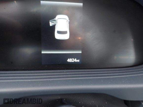 2024 Hyundai Venue SEL with VIN KMHRC8A39RU285918, listed as a IAAI auction lot 41480084 with 4,824 mi miles and . Bid and sale history available at DreamBid. Image 7.