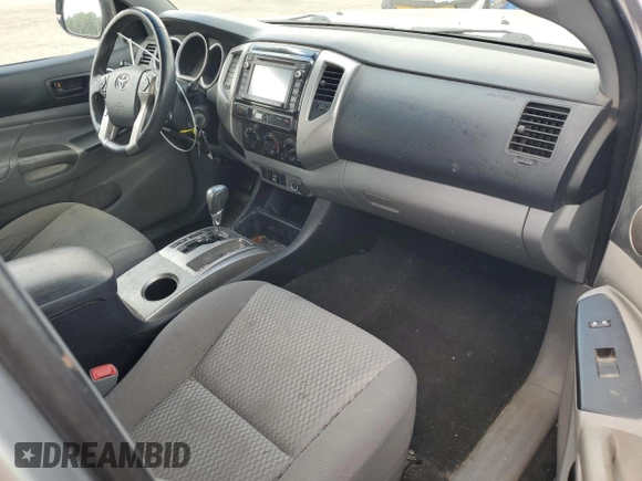 2014 Toyota Tacoma z VIN 5TFTX4CN7EX037942, wystawiony jako Copart lot #56764955 z przebiegiem 167 757 mil mil oraz Czysty tytuł • Clean title. Historia ofert i sprzedaży dostępna na DreamBid. Obrazek 8.