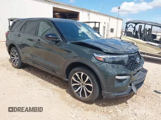 2022 Ford Explorer ST-Line with VIN 1FMSK8KH3NGA73166, listed as a IAAI auction lot 41909143 with 43,303 mi miles. Bid and sale history available at carsss.com. Image 1.