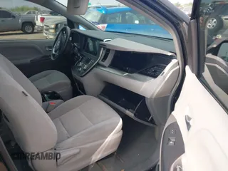 2017 Toyota Sienna LE Auto Access Seat with VIN 5TDKZ3DC7HS827068, listed as a IAAI auction lot 42088371 with 114,630 mi miles. Bid and sale history available at carsss.com. Image 5.