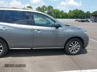 2015 Nissan Pathfinder SV с VIN 5N1AR2MN1FC686631, выставлен на аукционе IAAI как лот 42604892 с пробегом 132 626 миль миль и . История ставок и продаж доступна на DreamBid. Изображение 1.