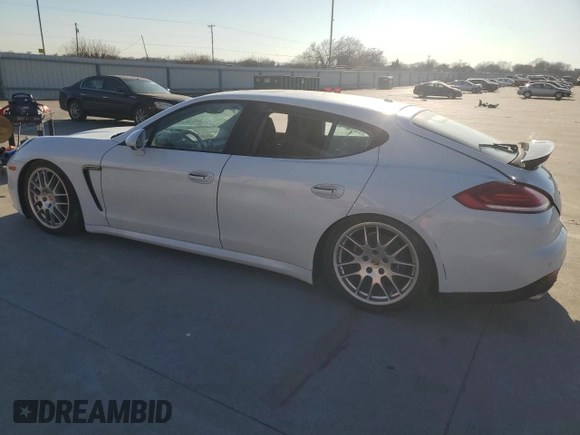 2016 Porsche Panamera 4 z VIN WP0AA2A79GL003481, wystawiony jako Copart lot #35942073 z przebiegiem Nie podano mil oraz . Historia ofert i sprzedaży dostępna na DreamBid. Obrazek 2.
