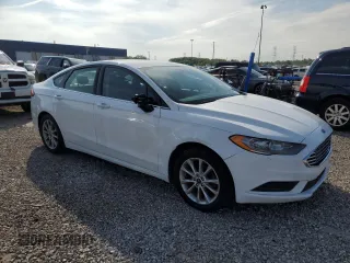 2017 Ford Fusion SE with VIN 3FA6P0HD0HR167280, listed as a Copart auction lot 60931395 with 135,088 mi miles and Clean title. Bid and sale history available at DreamBid. Image 4.