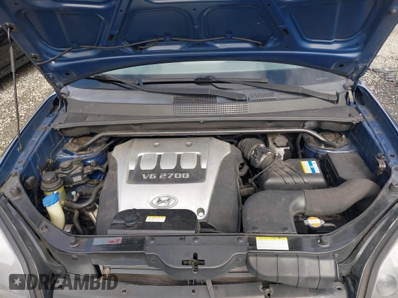 2007 Hyundai Tucson SE with VIN KM8JN12D77U502031, listed as a IAAI auction lot 41745106 with 131,668 mi miles. Bid and sale history available at carsss.com. Image 10.