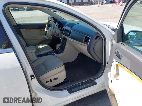 2012 Lincoln MKZ with VIN 3LNHL2GC5CR802193, listed as a IAAI auction lot 42576576 with 100,633 mi miles and . Bid and sale history available at DreamBid. Image 5.
