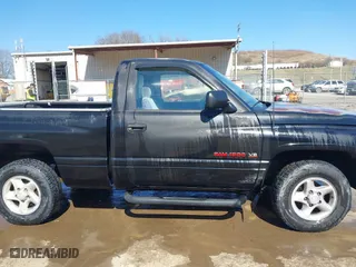 1996 Dodge Ram 1500 with VIN 1B7HC16YXTS701778, listed as a IAAI auction lot 41753120 with 110,204 mi miles. Bid and sale history available at carsss.com. Image 13.
