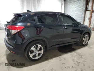 2021 Honda HR-V LX with VIN 3CZRU6H35MM712496, listed as a Copart auction lot 44526155 with 31,445 mi miles and Clean Title. Bid and sale history available at carsss.com. Image 3.