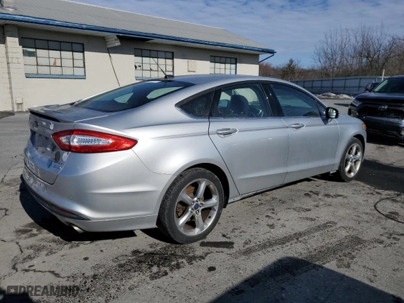 2013 Ford Fusion SE with VIN 3FA6P0HR0DR357389, listed as a Copart auction lot 43189885 with 122,864 mi miles and Clean Title. Bid and sale history available at carsss.com. Image 3.