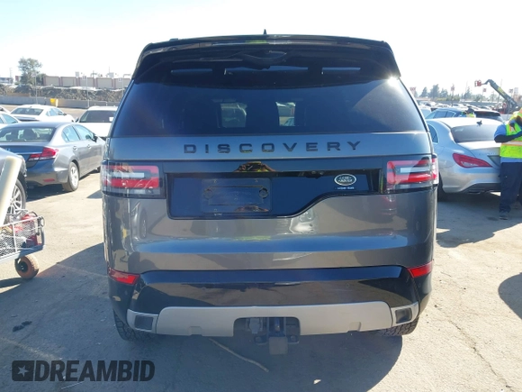 2018 Land Rover Discovery HSE Luxury z VIN SALRT2RV4JA049800, wystawiony jako IAAI lot #41637444 z przebiegiem 57 452 mil mil oraz . Historia ofert i sprzedaży dostępna na DreamBid. Obrazek 16.
