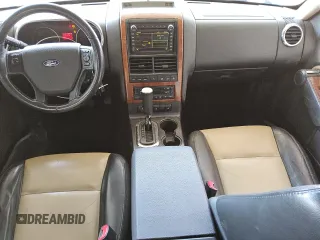 2010 Ford Explorer Eddie Bauer z VIN 1FMEU7E83AUA82099, wystawiony jako Copart lot #48391525 z przebiegiem 162 628 mil mil oraz Tytuł czysty. Historia ofert i sprzedaży dostępna na DreamBid. Obrazek 8.