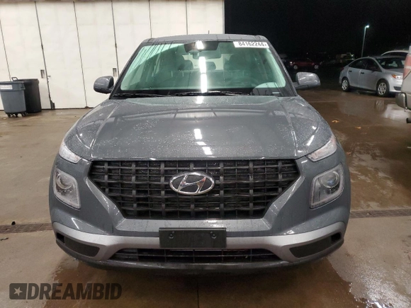 2024 Hyundai Venue SE with VIN KMHRB8A32RU306238, listed as a Copart auction lot 84162244 with 9,637 mi miles and Salvage Title. Bid and sale history available at DreamBid. Image 5.