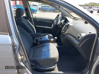 2007 Chevrolet Aveo LT with VIN KL1TG56677B049297, listed as a IAAI auction lot 42517516 with 163,130 mi miles and . Bid and sale history available at DreamBid. Image 5.