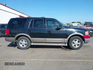 2003 Ford Expedition Eddie Bauer z VIN 1FMFU18L43LC23174, wystawiony jako IAAI lot #42021679 z przebiegiem 240 025 mil mil oraz . Historia ofert i sprzedaży dostępna na DreamBid. Obrazek 13.