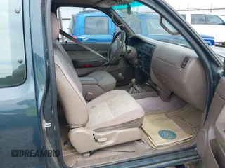 1998 Toyota Tacoma with VIN 4TAWN72N8WZ008439, listed as a IAAI auction lot 42000059 with 197,960 mi miles and . Bid and sale history available at DreamBid. Image 5.