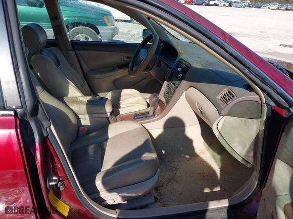 1999 Lexus ES 300 Luxury Sport Sdn with VIN JT8BF28G3X5069605, listed as a IAAI auction lot 41381580 with 348,405 mi miles. Bid and sale history available at carsss.com. Image 5.