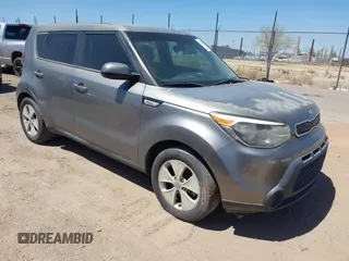 2015 Kia Soul z VIN KNDJN2A21F7170787, wystawiony jako IAAI lot #42227944 z przebiegiem 167 141 mil mil oraz . Historia ofert i sprzedaży dostępna na DreamBid. Obrazek 1.