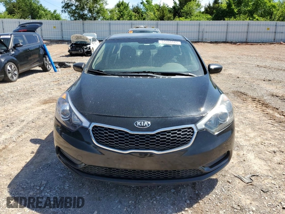 2016 Kia Forte LX z VIN KNAFK4A65G5555308, wystawiony jako Copart lot #55080565 z przebiegiem 49 250 mil mil oraz Szkoda całkowita • Salvage title. Historia ofert i sprzedaży dostępna na DreamBid. Obrazek 5.