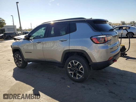 2020 Jeep Compass Trailhawk z VIN 3C4NJDDB9LT106573, wystawiony jako Copart lot #47480195 z przebiegiem 87 935 mil mil oraz Nie do naprawy • Non repairable. Historia ofert i sprzedaży dostępna na DreamBid. Obrazek 2.