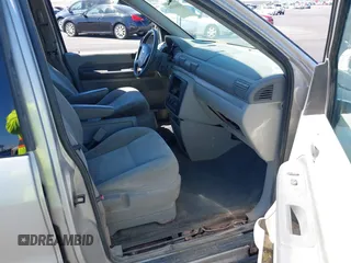 2005 Ford Freestar SES с VIN 2FMZA57625BA22238, выставлен на аукционе IAAI как лот 41840708 с пробегом 195 192 миль миль и . История ставок и продаж доступна на DreamBid. Изображение 5.