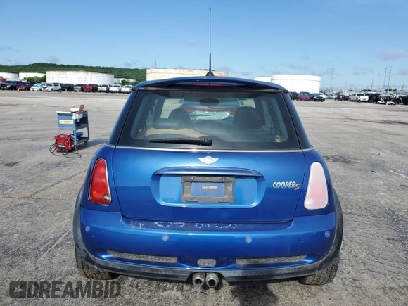 2005 MINI Hardtop S with VIN WMWRE33465TG95065, listed as a Copart auction lot 55536195 with 104,064 mi miles and Clean Title. Bid and sale history available at DreamBid. Image 6.