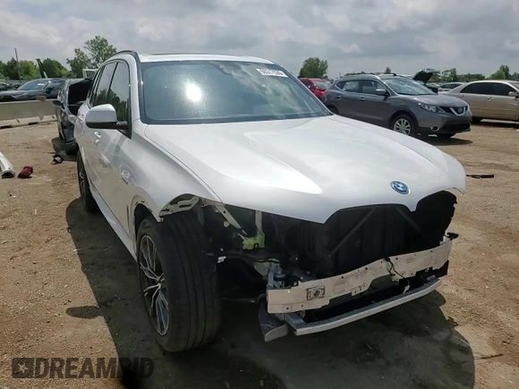 2022 BMW X5 xDrive45e with VIN 5UXTA6C06N9J13414, listed as a Copart auction lot 60317535 with 53,767 mi miles and Salvage title. Bid and sale history available at DreamBid. Image 14.