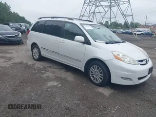 2008 Toyota Sienna XLE with VIN 5TDBK22C28S013556, listed as a IAAI auction lot 42707977 with 132,764 mi miles and . Bid and sale history available at DreamBid. Image 1.