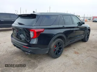 2022 Ford Explorer ST with VIN 1FM5K8GC5NGB16819, listed as a IAAI auction lot 41500690 with 53,961 mi miles. Bid and sale history available at carsss.com. Image 4.
