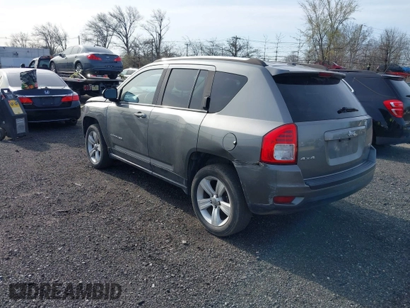 2013 Jeep Compass Latitude with VIN 1C4NJDEB7DD261645, listed as a IAAI auction lot 41948272 with 86,008 mi miles. Bid and sale history available at carsss.com. Image 3.