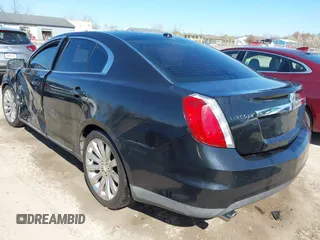 2010 Lincoln MKS with VIN 1LNHL9ER9AG611882, listed as a IAAI auction lot 42093141 with 153,627 mi miles. Bid and sale history available at carsss.com. Image 3.