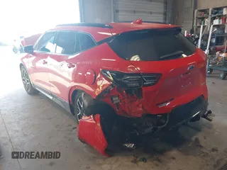 2023 Chevrolet Blazer RS z VIN 3GNKBKRS7PS159319, wystawiony jako IAAI lot #41213680 z przebiegiem 54 959 mil mil oraz . Historia ofert i sprzedaży dostępna na DreamBid. Obrazek 3.