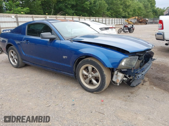 2006 Ford Mustang GT Deluxe with VIN 1ZVHT82HX65266291, listed as a IAAI auction lot 42526931 with 142,407 mi miles and . Bid and sale history available at DreamBid. Image 1.