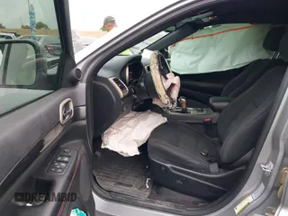 2016 Jeep Grand Cherokee Laredo z VIN 1C4RJFAG3GC457431, wystawiony jako IAAI lot #41993167 z przebiegiem 61 427 mil mil oraz . Historia ofert i sprzedaży dostępna na DreamBid. Obrazek 5.