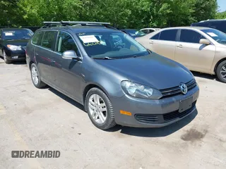 2010 Volkswagen Jetta TDI z VIN 3VWPL7AJ5AM660293, wystawiony jako IAAI lot #42636927 z przebiegiem 234 740 mil mil oraz . Historia ofert i sprzedaży dostępna na DreamBid. Obrazek 1.