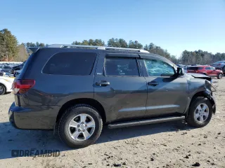 2018 Toyota Sequoia SR5 with VIN 5TDBY5G14JS162726, listed as a Copart auction lot 88815355 with 99,288 mi miles and Salvage Title. Bid and sale history available at carsss.com. Image 3.