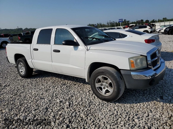 2005 Dodge Dakota SLT with VIN 1D7HE48N95S186845, listed as a Copart auction lot 65968444 with 173,488 mi miles and Salvage Title. Bid and sale history available at DreamBid. Image 4.