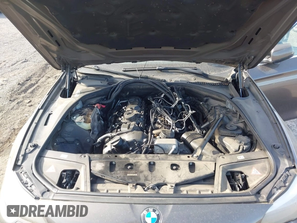 2013 BMW 5 Series 535i xDrive with VIN WBAFU7C53DDU77547, listed as a IAAI auction lot 42086487 with 183,738 mi miles and . Bid and sale history available at carsss.com. Image 10.