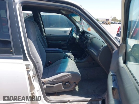 1999 Ford Explorer XLT with VIN 1FMZU34EXXUB24892, listed as a IAAI auction lot 42360239 with 497,613 mi miles and . Bid and sale history available at DreamBid. Image 5.