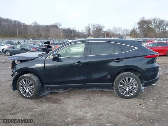 2021 Toyota Venza LE with VIN JTEAAAAHXMJ001583, listed as a IAAI auction lot 40999547 with NaN miles. Bid and sale history available at carsss.com. Image 14.