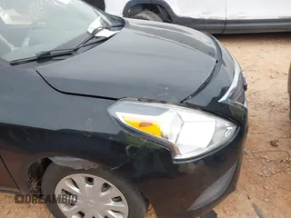 2019 Nissan Versa SV z VIN 3N1CN7AP4KL820481, wystawiony jako IAAI lot #42033570 z przebiegiem 106 678 mil mil oraz . Historia ofert i sprzedaży dostępna na DreamBid. Obrazek 6.
