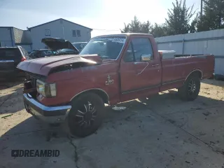 1990 Ford F-150 "S" with VIN 1FTDF15Y7LNB52515, listed as a Copart auction lot 83829724 with 966,652 mi miles and Salvage Title. Bid and sale history available at carsss.com. Image 1.
