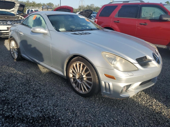 2005 Mercedes-Benz SLK-Class 5.5L AMG with VIN WDBWK73FX5F054969, listed as a Copart auction lot 74960714 with 0 mi miles and Non Repairable. Bid and sale history available at carsss.com. Image 4.