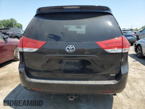 2013 Toyota Sienna XLE AAS с VIN 5TDYK3DC1DS349139, выставлен на аукционе Copart как лот 64239914 с пробегом 127 874 миль миль и Списание • Salvage title. История ставок и продаж доступна на DreamBid. Изображение 6.