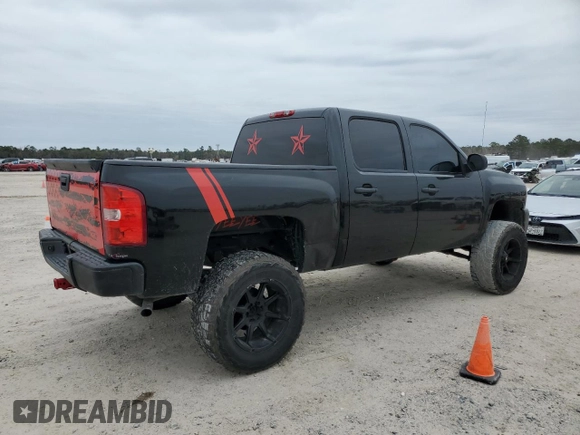2013 Chevrolet Silverado 1500 LT with VIN 3GCPKSEA5DG292980, listed as a Copart auction lot 41745835 with 177,590 mi miles and Salvage Title. Bid and sale history available at DreamBid. Image 3.