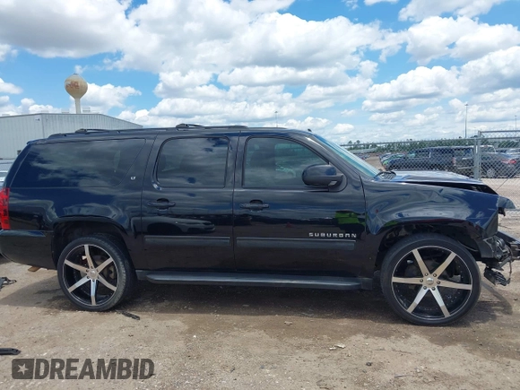 2013 Chevrolet Suburban LT с VIN 1GNSCJE04DR146389, выставлен на аукционе IAAI как лот 42234931 с пробегом 77 555 миль миль и . История ставок и продаж доступна на DreamBid. Изображение 13.