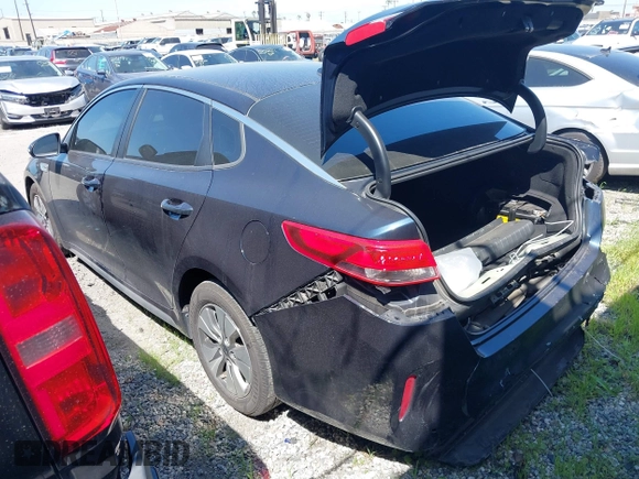 2018 Kia Optima Hybrid Premium with VIN KNAGT4LE9J5023217, listed as a IAAI auction lot 41901781 with 113,196 mi miles. Bid and sale history available at carsss.com. Image 3.