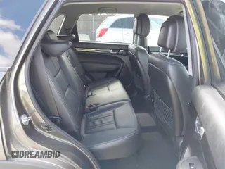 2013 Kia Sorento EX with VIN 5XYKU3A62DG373137, listed as a IAAI auction lot 41872724 with 177,387 mi miles. Bid and sale history available at carsss.com. Image 8.